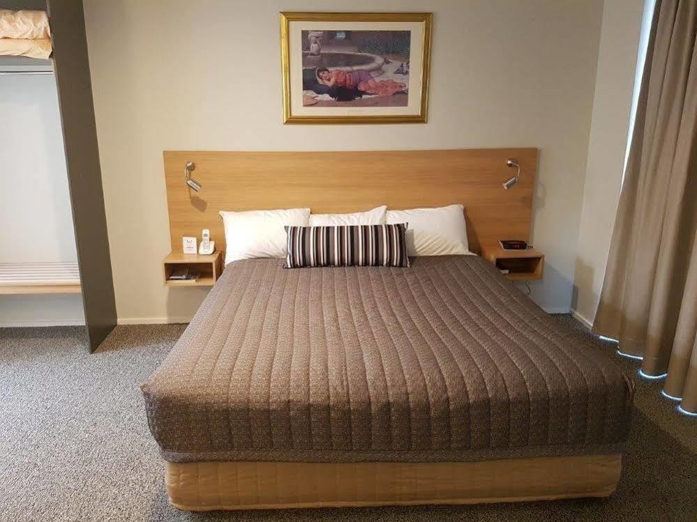 Posthouse Motor Lodge Гоулбёрн Экстерьер фото